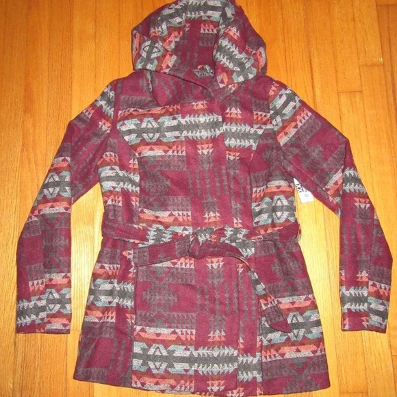 Mossimo Faux Wool Aztec/Tribal Wrap/Button Jacket - Picture 3 of 8
